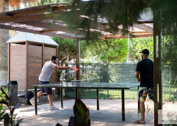 Hotel May Beach Hotel