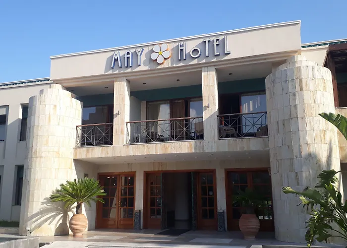 May Beach Hotel Hotel
