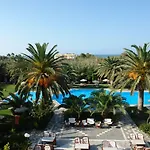 Hotel May Beach Hotel