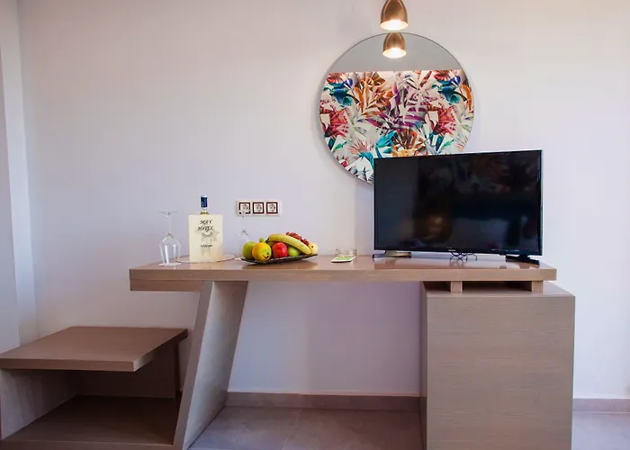 Hotel May Beach Hotel 4*