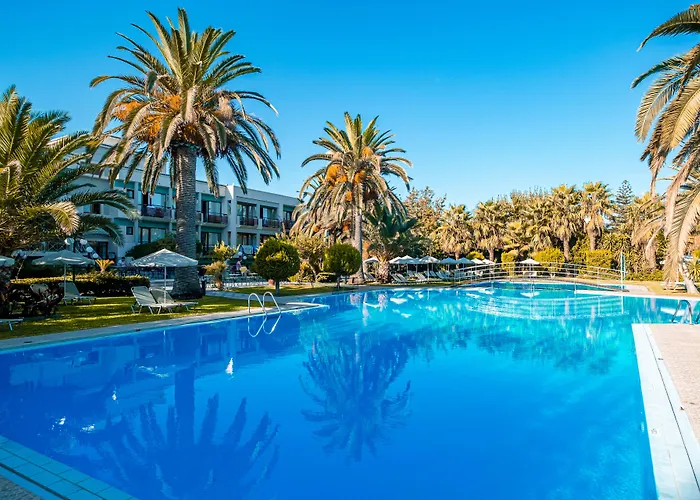 May Beach Hotel Szálloda 4*