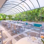 May Beach Hotel