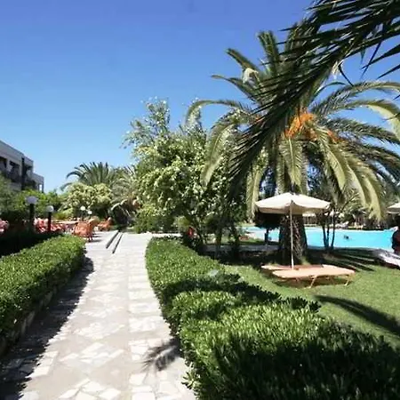 Hotell May Beach Hotel 4*