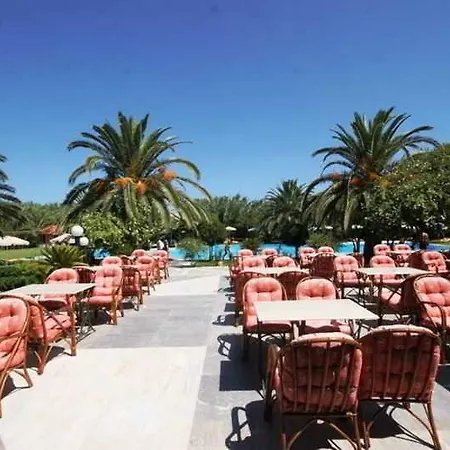 Hotell May Beach Hotel 4*