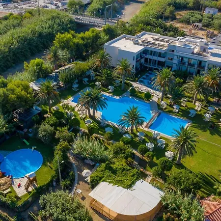 Ξενοδοχείο May Beach Hotel