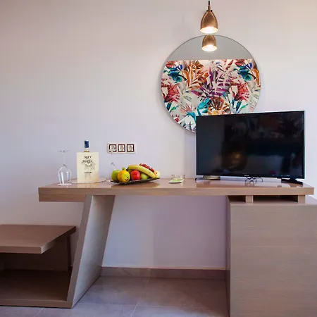 Hotel May Beach Hotel 4*