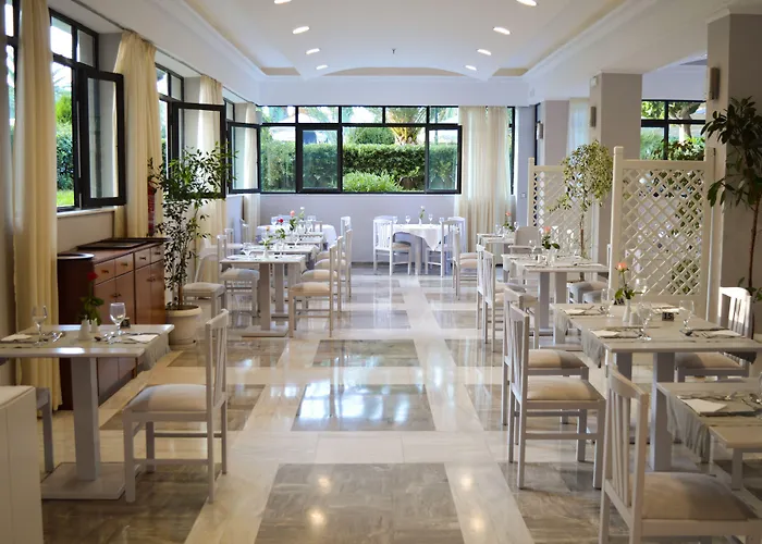 May Beach Hotel Ретимно (Крит)