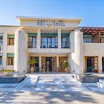 May Beach Hotel