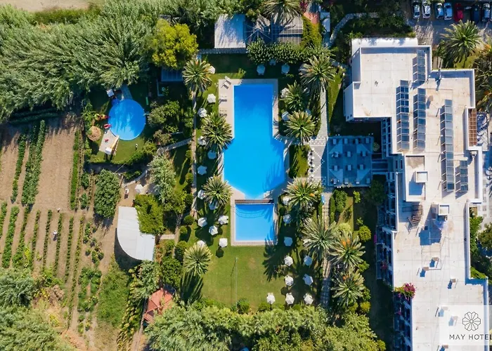 Hotell May Beach Hotel