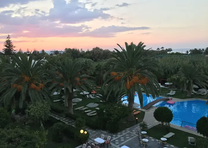 Hotell May Beach Hotel 4*